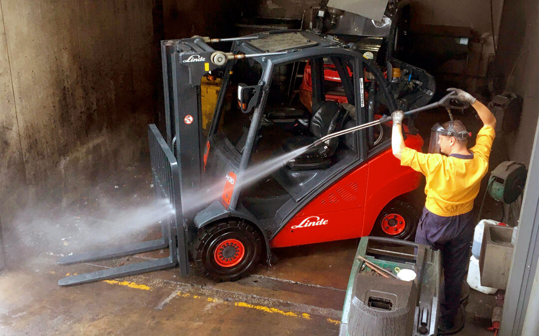 Cleaning Forklift